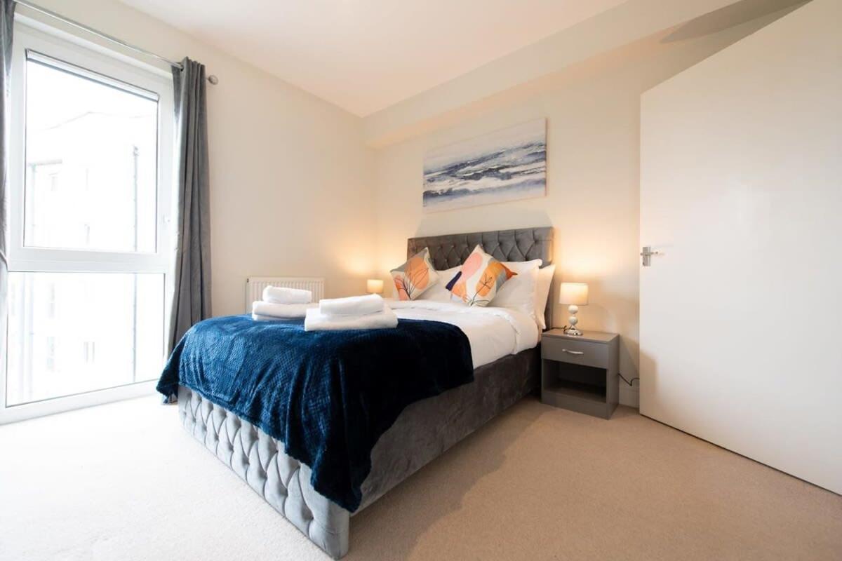 Fantastic 1 Bed Apartment In Crawley Exterior foto